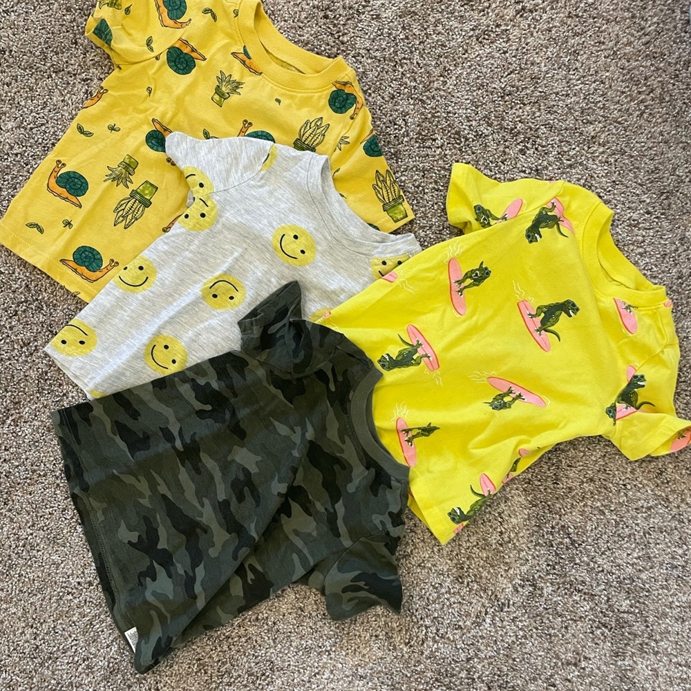 Lot of 2T Old Navy t-shirts